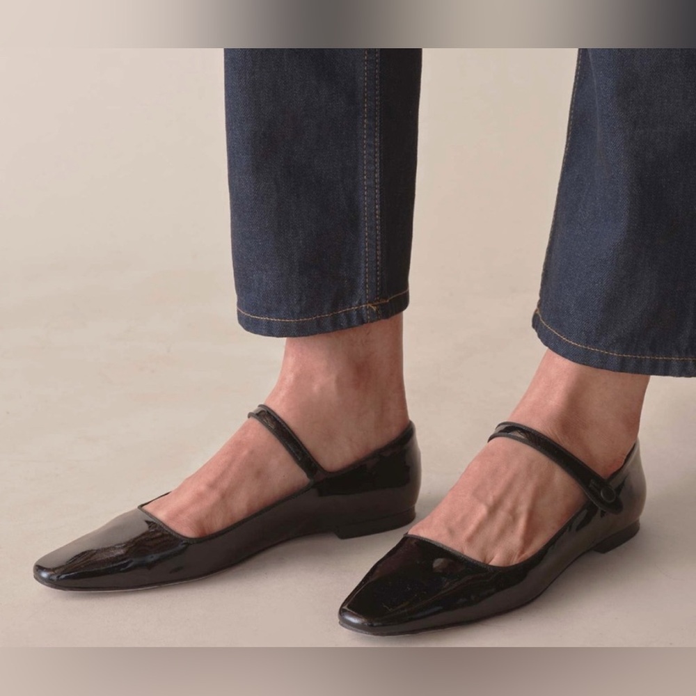 NWT Dôen “Daphne” - Black Patent Leather Mary Jane Flats